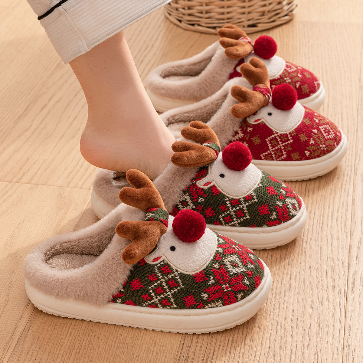 Cute Christmas Elk Plush Slippers - Winter Ins Fashion - Non-Slip Home Slippers For Women And Men - Fuzzy House Shoes